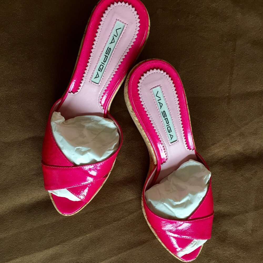 FOUR PAIRS OF DESIGNER SHOES FOR ONE LOW PRICE SIZE 6M